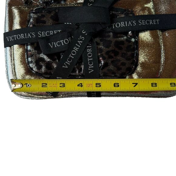 Victoria's Secret Travel Pouches with Zipper Makeup Toiletry Bag Set Of 3 NWT - Picture 5 of 10